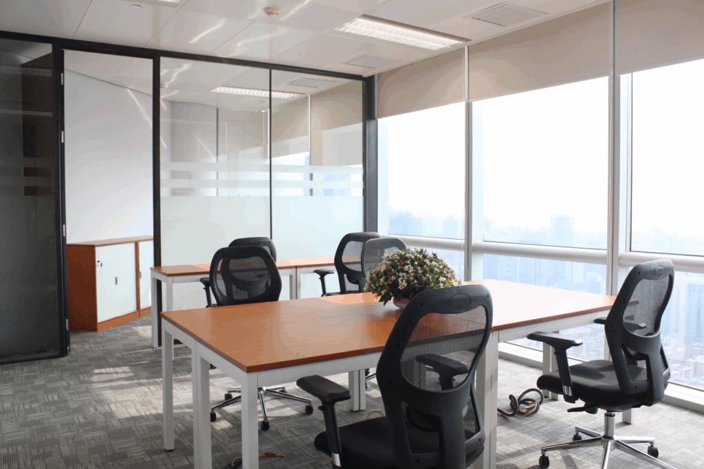 One Link International – 6-p external unit office space