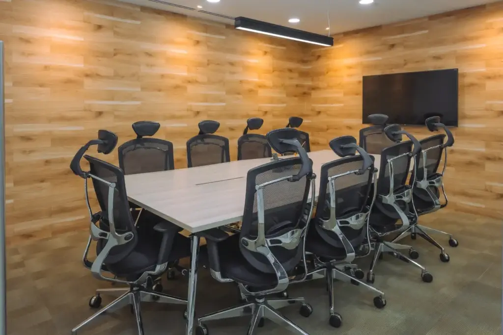 Centennial Business Suites- 11 Beach Road- City Hall – 10-pax conference room at Centennial Business Suites 11 Beach Road