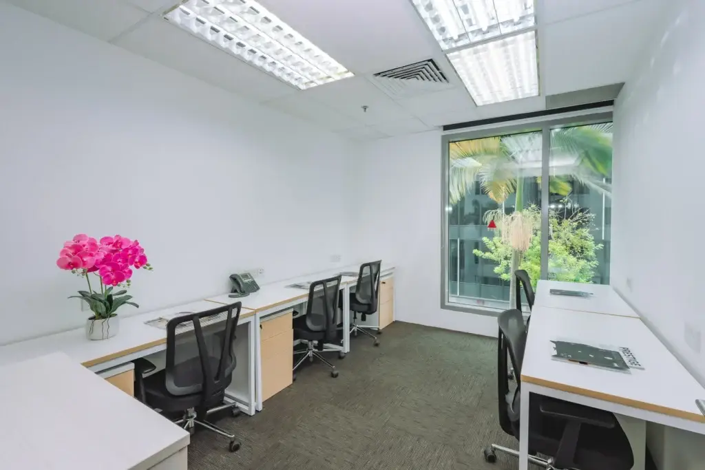 Centennial Business Suites- 11 Beach Road- City Hall – 5-pax serviced office suite at Centennial Business Suites 11 Beach Road