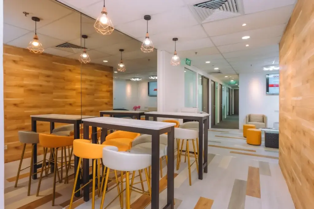 Centennial Business Suites- 11 Beach Road- City Hall – Coworking area at Centennial Business Suites 11 Beach Road