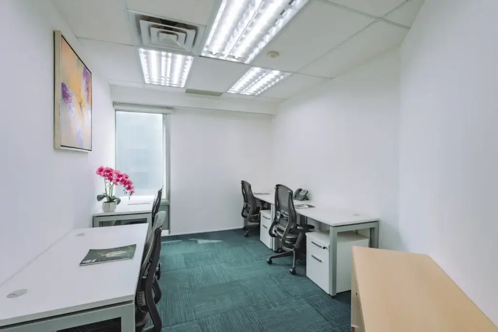 Centennial Business Suites @ The Octagon, Cecil Street – 4-pax window serviced office suite at Centennial Business Suites The Octagon