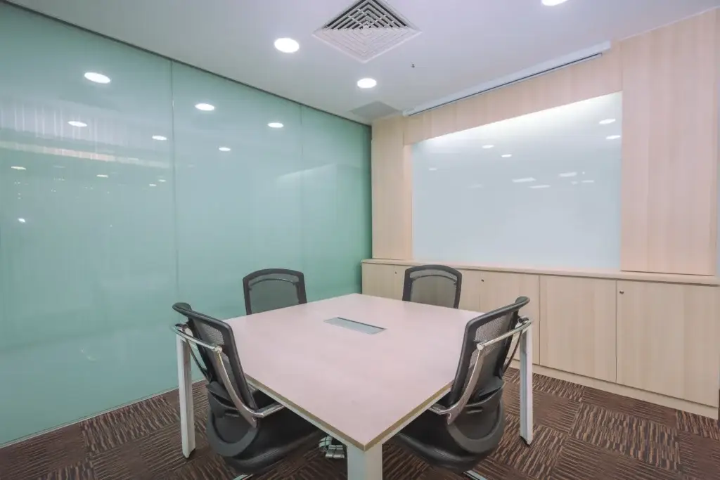 Centennial Business Suites – Suntec City Tower 2 – 4-pax meeting room at Centennial Business Suites Suntec Tower Two