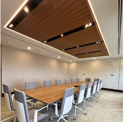 Millenia Tower Office for Rent | Grade A Singapore – Boardroom with long wood table at Millenia Tower Singapore office suite