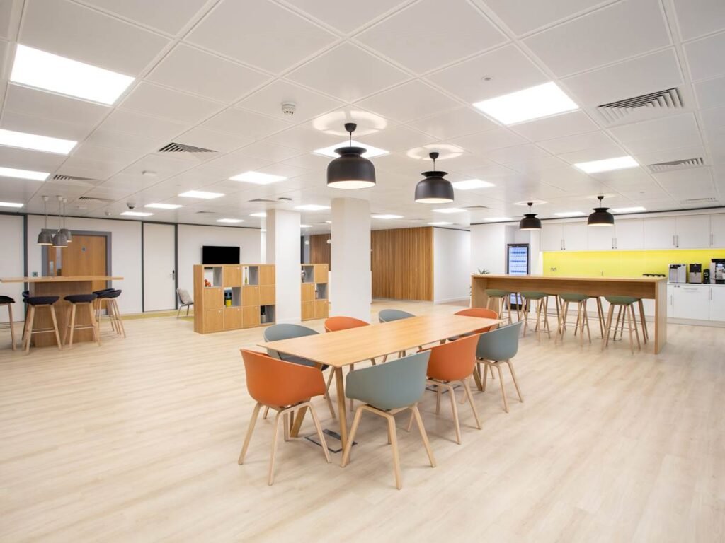 Regus – Menara Summit (Level 9), Subang Jaya – Regus_Brentford_Vantage_Brentford_UK_Kitchen_2