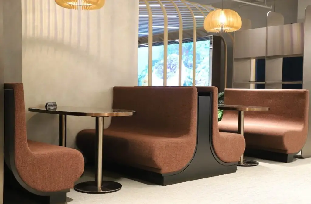 The Executive Centre – Serviced Offices at Capital Square, Singapore – Lounge booth seating at The Executive Centre Capital Square