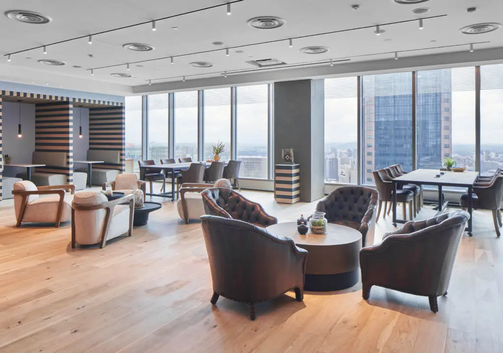 The Executive Centre – Serviced Offices at One Raffles Quay, Singapore – Coworking lounge at The Executive Centre One Raffles Quay