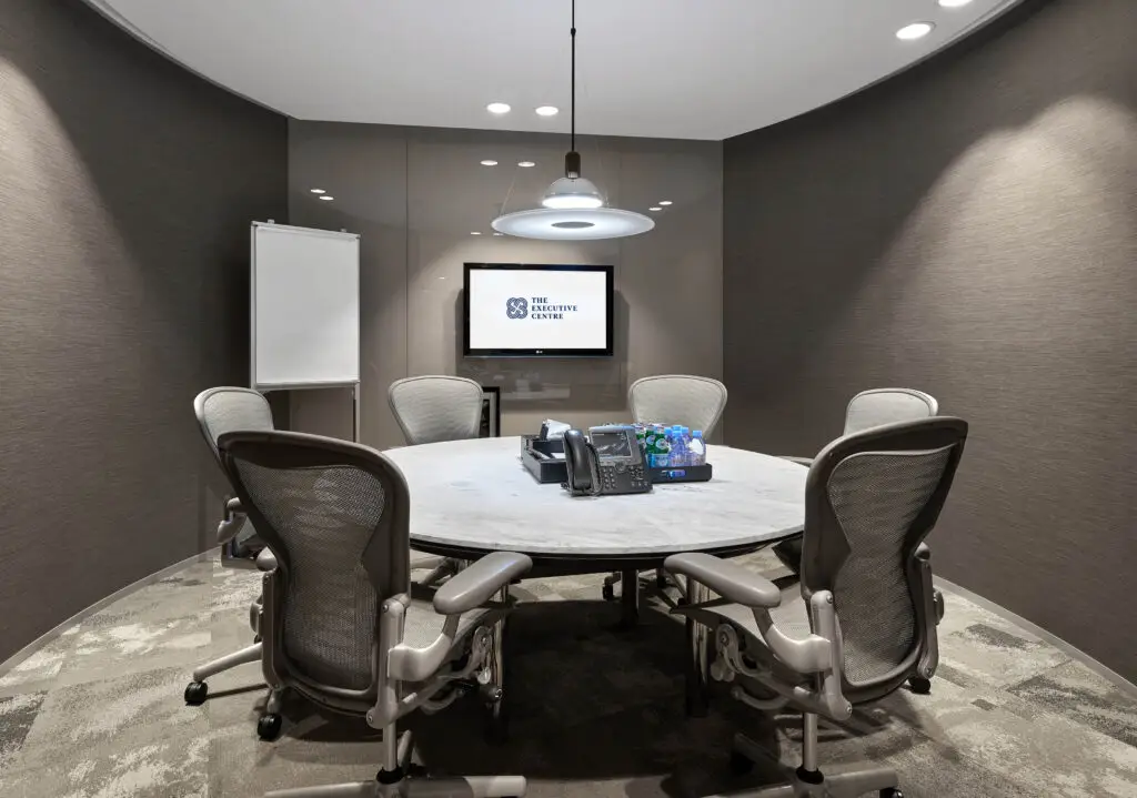 The Executive Centre – Six Battery Road – 6-pax meeting room at The Executive Centre Six Battery Road