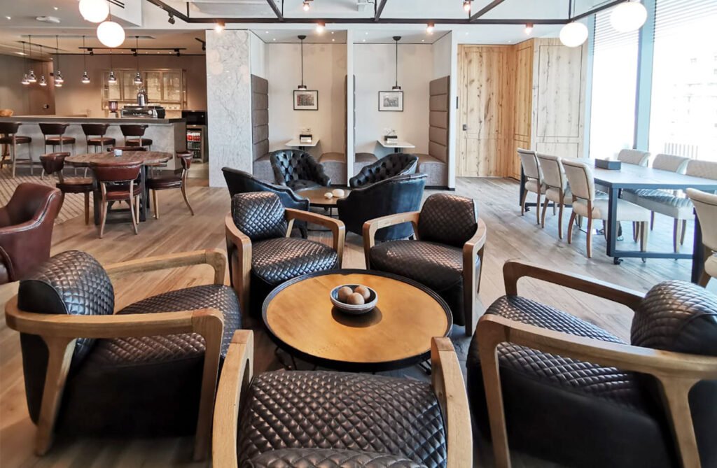 The Executive Centre – Ocean Financial Centre – Lounge seating area at The Executive Centre Ocean Financial Centre