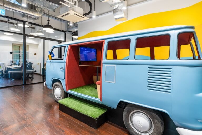 WeWork – Coworking Space at 22 Cross Street, Singapore
