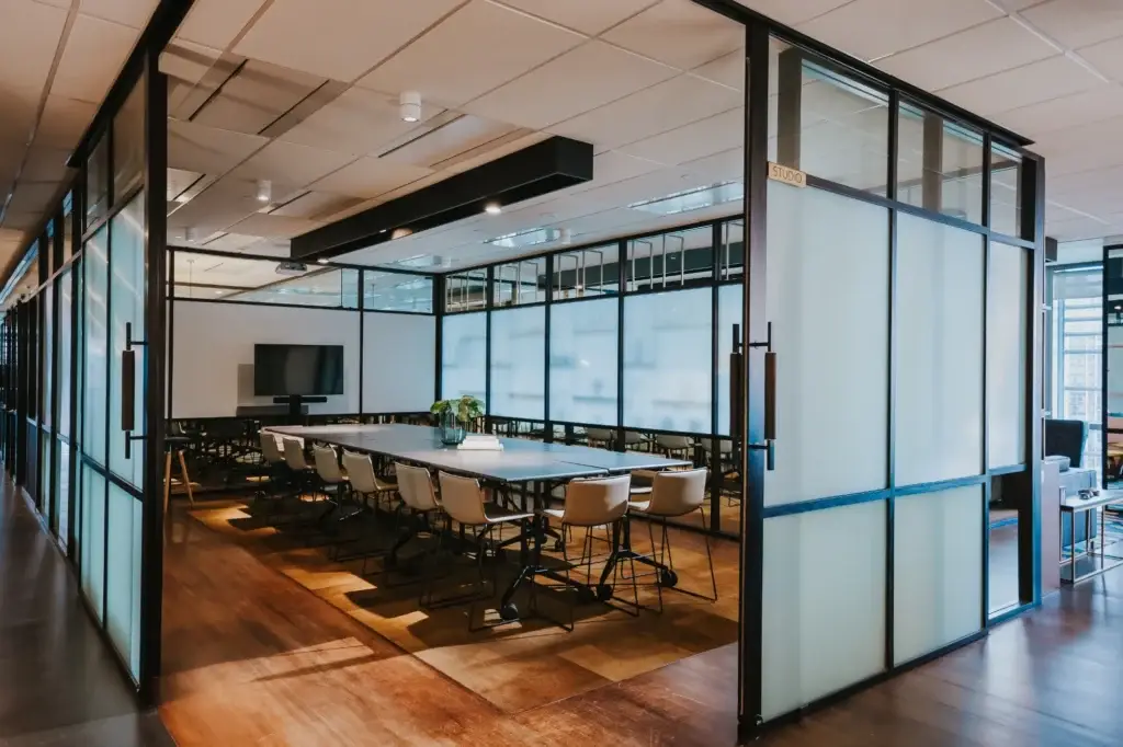 Industrious – Coworking Space at One George Street, Singapore – Industrious Coworking Space Singapore