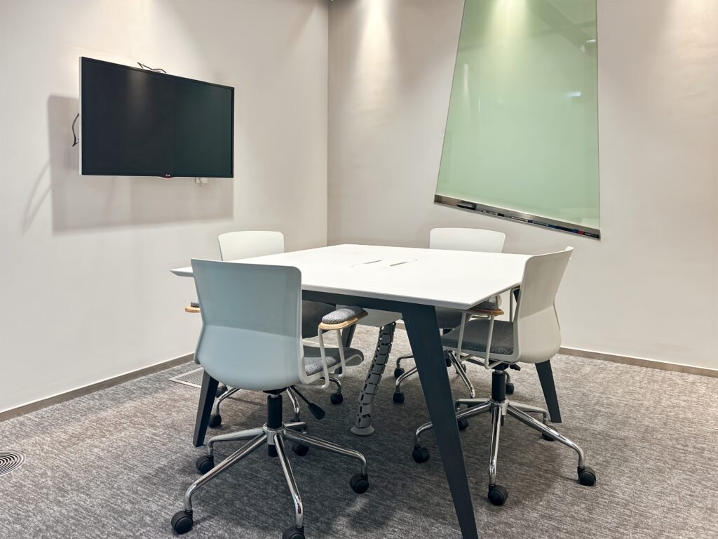 Regus – Serviced Office at Pearl River Tower, Tianhe, Guangzhou, China – 2175_9