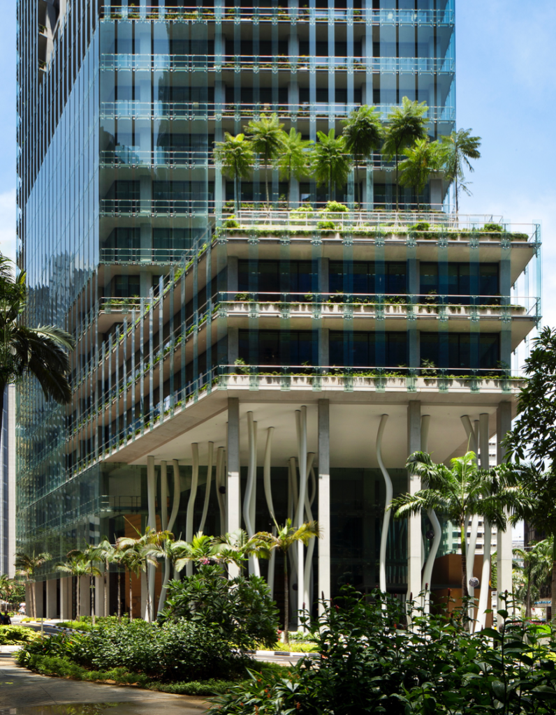 CapitaGreen – CapitaGreen sky terraces and sculptural base columns, 138 Market Street, Singapore CBD