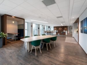 Regus – Serviced Offices & Coworking at One Hysan Avenue, Causeway Bay gallery image 3