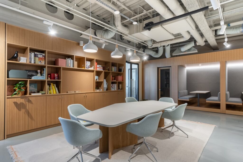 Spaces – Coworking Office at Luhu 300, Yuexiu, Guangzhou, China – MR_9-1
