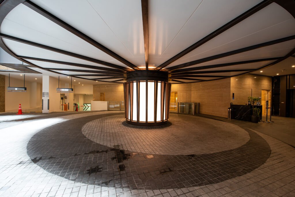 Plus @ Cecil Street – Plus @ 20 Cecil Street — sheltered vehicle drop-off point with radial canopy, Singapore