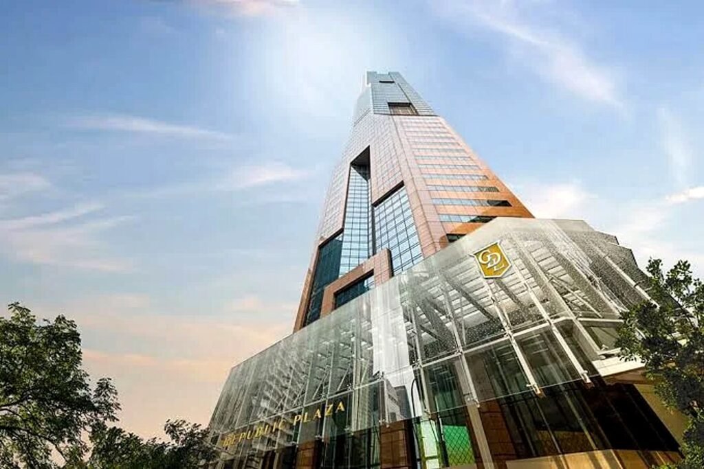 Republic Plaza – Republic Plaza tower and glass canopy entrance, Raffles Place, Singapore