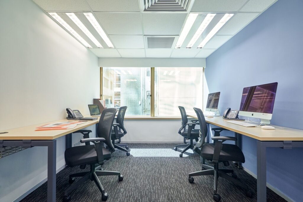 Compass Offices – Bank of Dongguan Tower, Central, Hong Kong – Compass Offices – Bank of Dongguan Tower, Central, Hong Kong – Photo 1