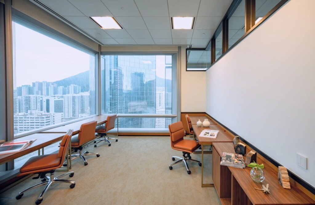 Industrious – Coworking Space at One Taikoo Place, Hong Kong – indy-6a54cd0eb3f96.jpg