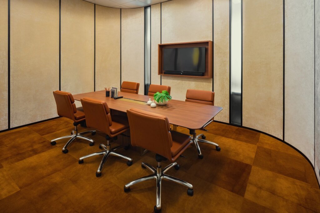 Industrious – Coworking Space at One Taikoo Place, Hong Kong – indy-6a54cd0fe2677.jpg