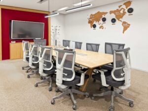 Regus – Serviced Offices & Coworking at Hang Seng Bank, Pudong, Shanghai gallery image 3