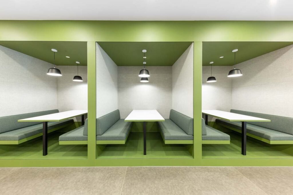 Spaces – Coworking Office at Hongqiao International Sci-Tech Plaza, Changning, Shanghai, China – spaces-sh-hongqiao-intl-scitech-plaza-3