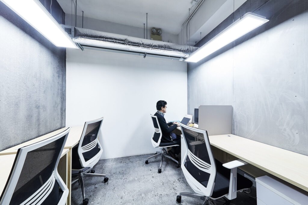 Metropolitan Workspace – Serviced Offices & Coworking at Sea View Estate, Tin Hau featured image