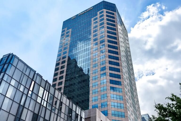Manulife Tower, 8 Cross Street Office for Rent | Grade A Singapore