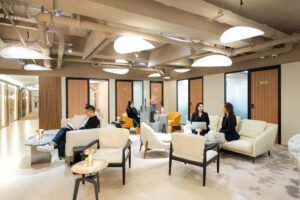 Bela Offices – Coworking & Serviced Offices at New World Tower gallery image 3