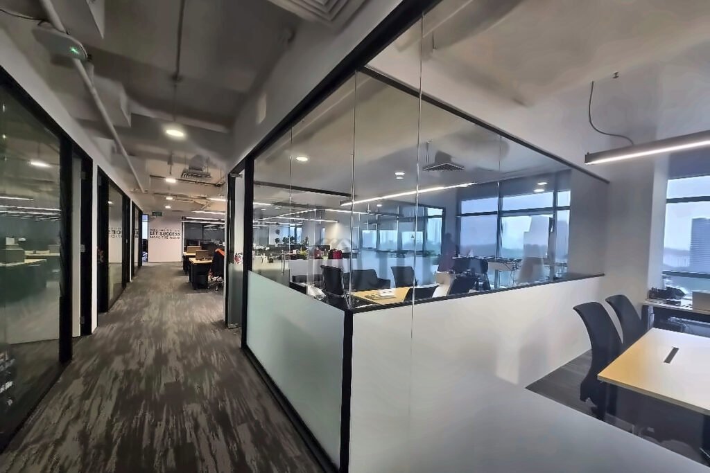 Office Space for Lease at Fragrance Empire Building, Singapore – fragrance-empire-building-singapore-fitted-office-meeting-room