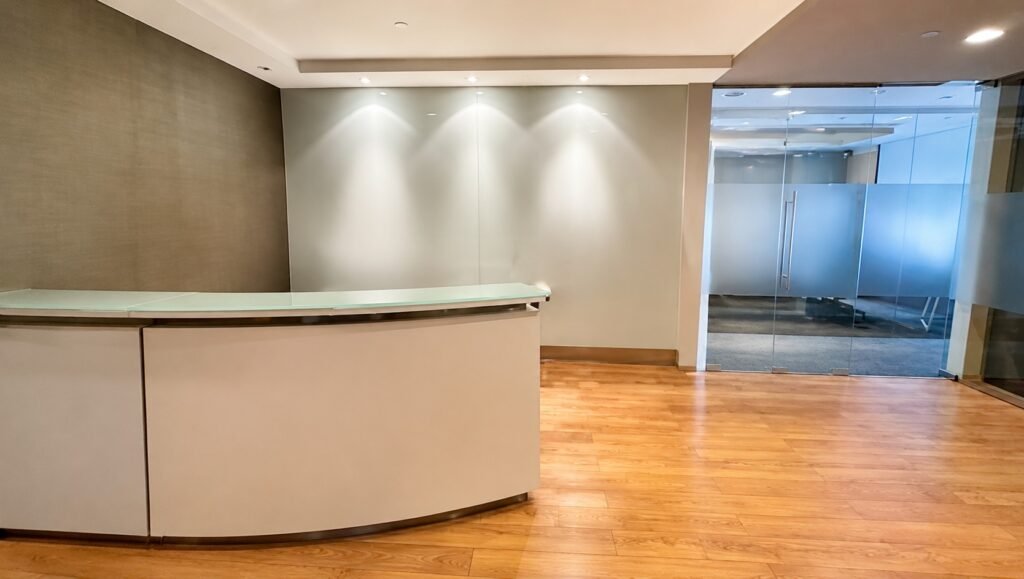 The Gateway East Tower Office Space for Rent – gateway-east-office-reception