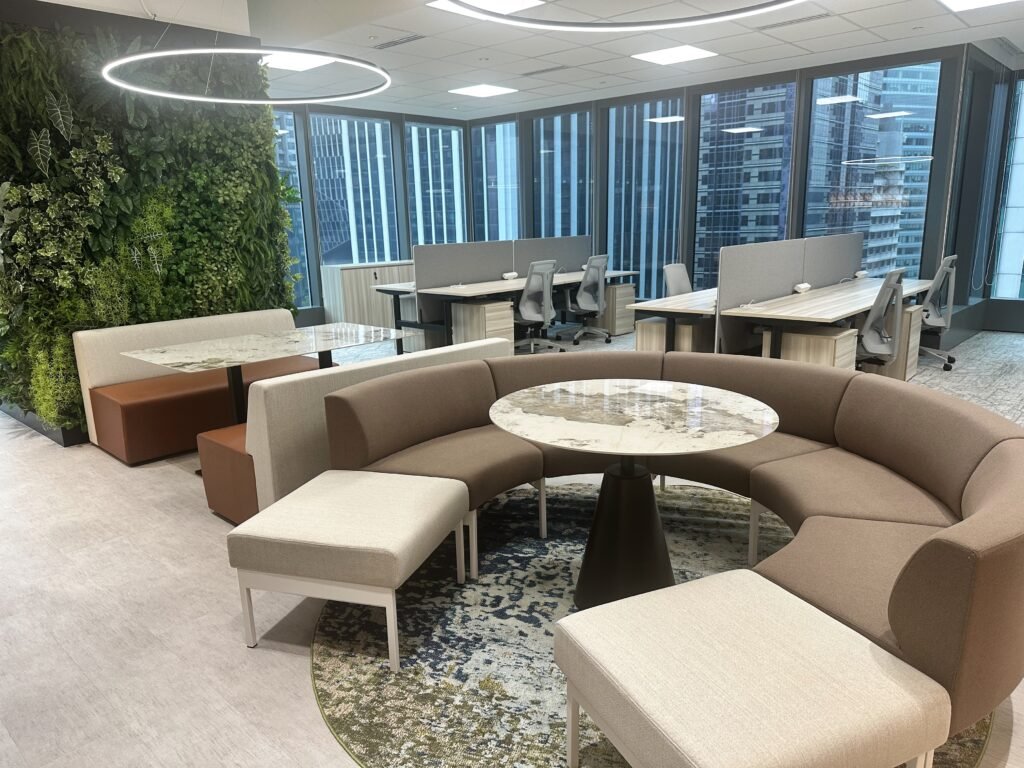 IOI Central Boulevard Towers – West Tower Office for Rent | Grade A Singapore – ioi-central-boulevard-west-tower-breakout-lounge