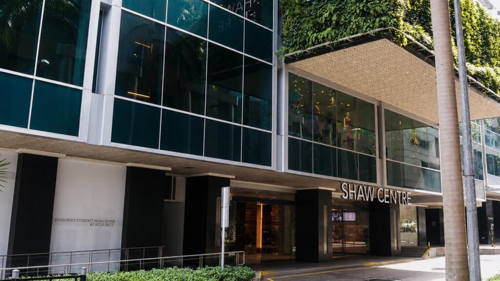 Shaw Centre Office for Rent | Singapore – shaw-centre-01-main-entrance