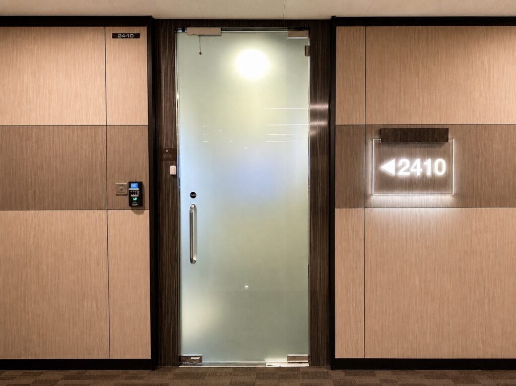 Shaw Centre Office for Rent | Singapore – shaw-centre-07-serviced-office-entrance