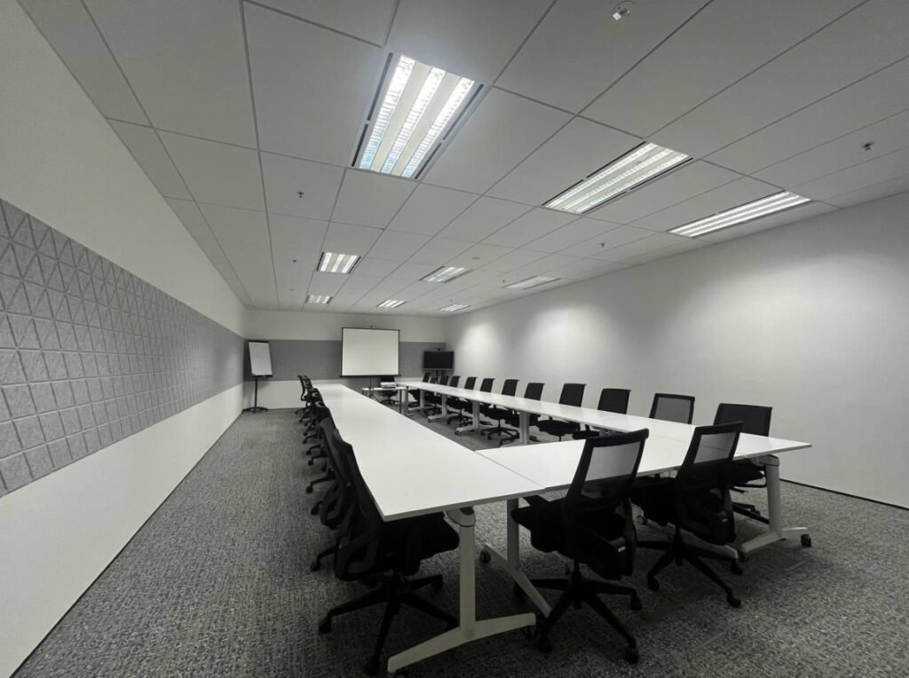 Signature by Regus – Serviced Offices & Coworking at Asia Square Tower 1, Marina Bay, Singapore – signature-by-regus-11