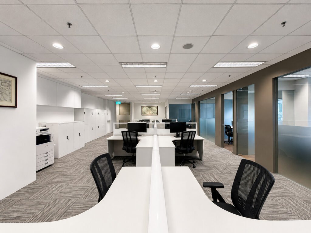 Suntec Tower 1 Office for Rent | Grade A Singapore – suntec-city-tower-1-open-plan-office-workstations-02