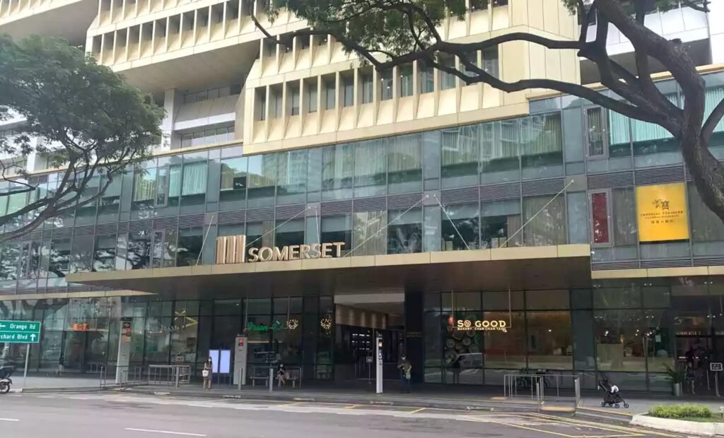 Office Space for Lease at TripleOne Somerset, Singapore – tripleone-somerset-entrance-drop-off